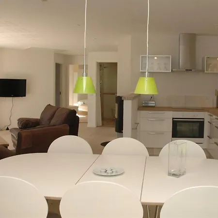 Fernande - 150m From The Sea By Interhome